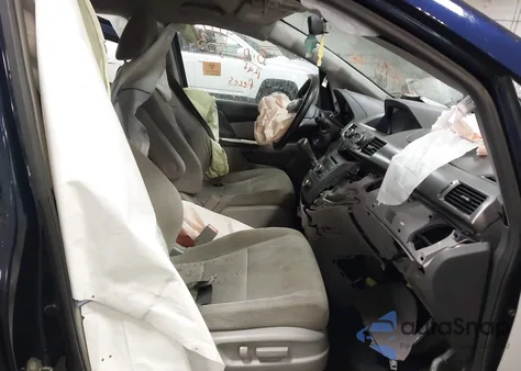 2016 Honda Odyssey Lx z USA, uszkodzony, nr VIN 5FNRL5H2XGB093428